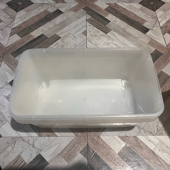 5 stackable containers - Picture 3 of 3